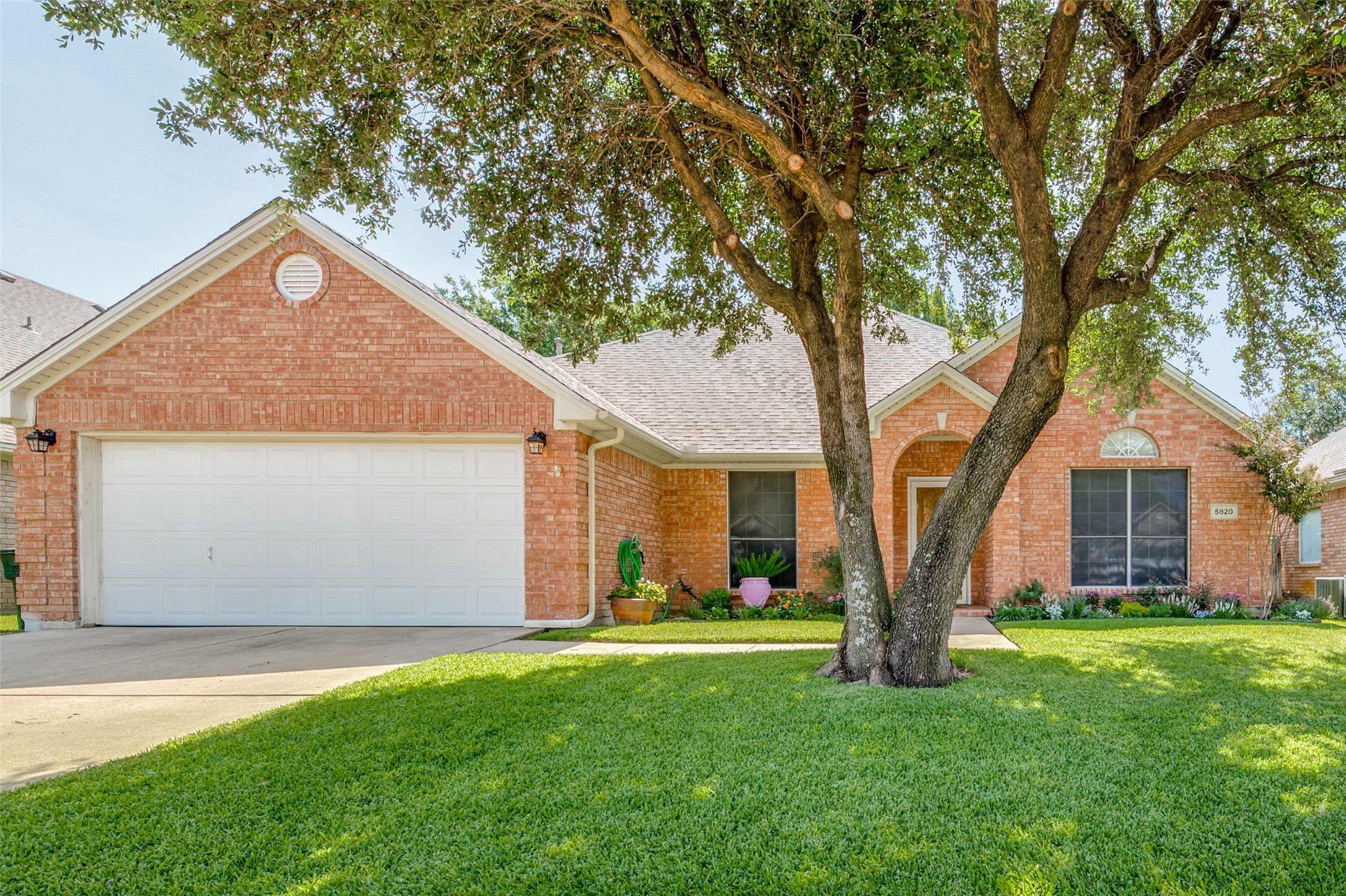 5820 Clear Creek Drive Haltom City TX 76137