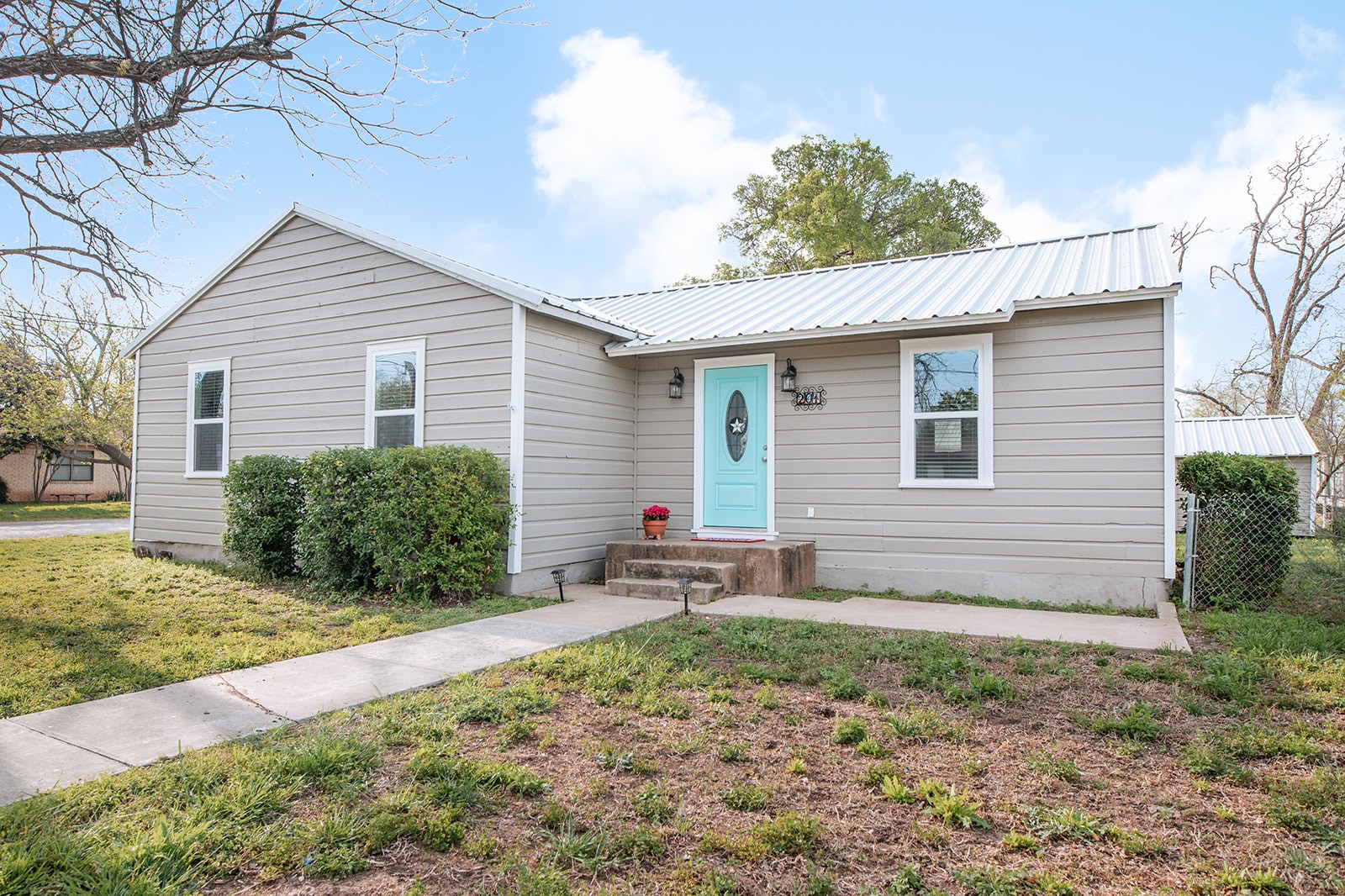 201 W Pearl Street Brady TX 76825