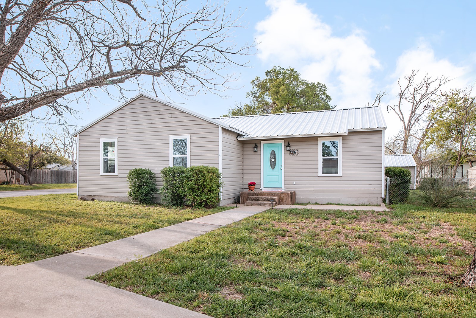 201 W Pearl Street Brady TX 76825