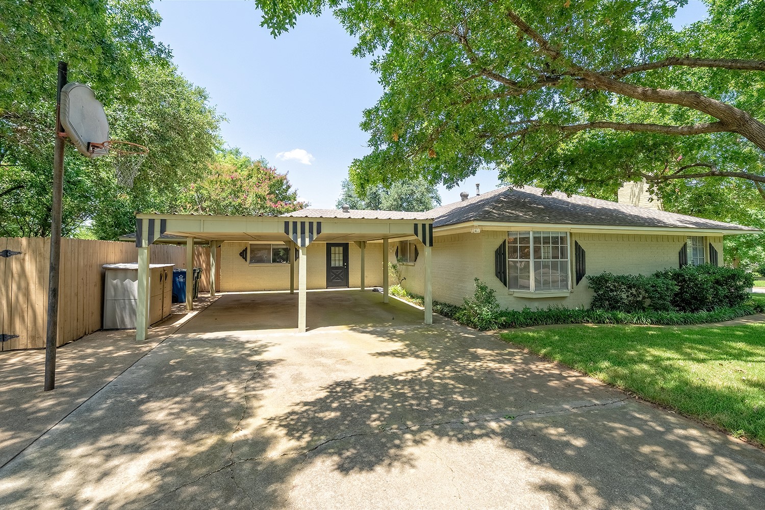 113 Diane Drive Sanger TX 76266