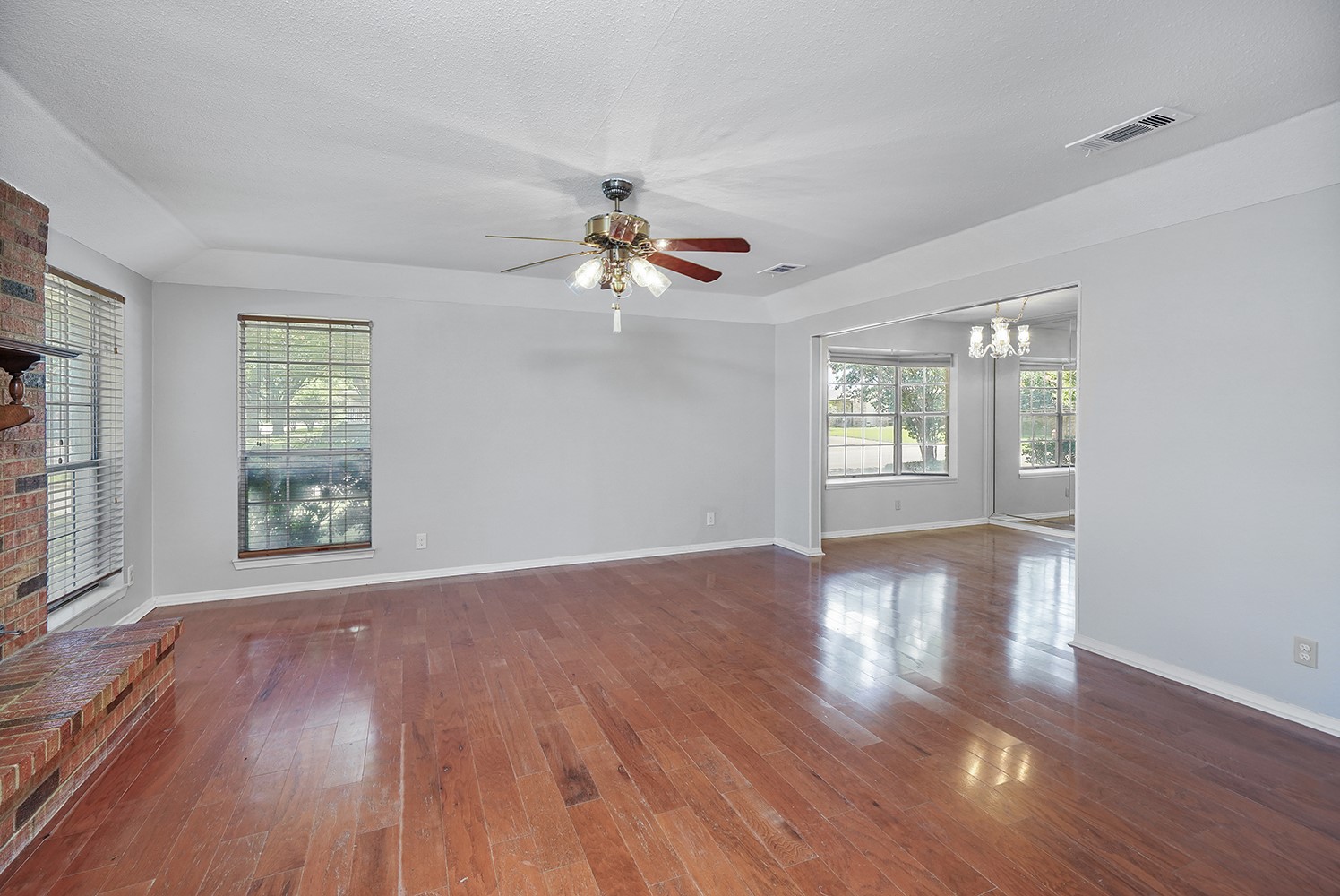 113 Diane Drive Sanger TX 76266