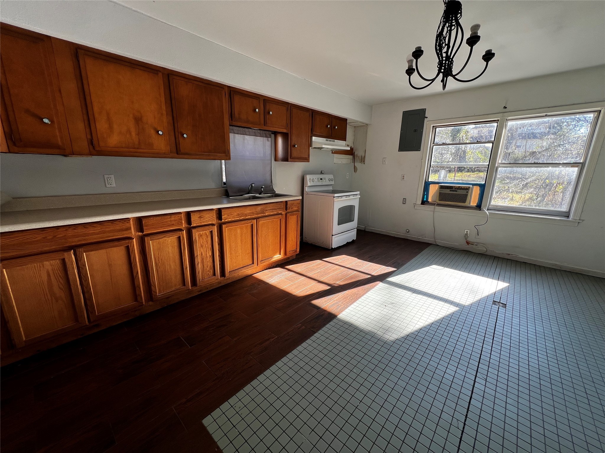 612 E Gandy Street Denison TX 75021