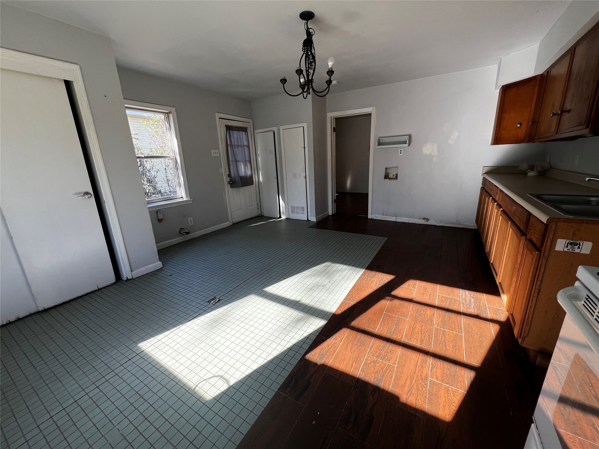 612 E Gandy Street Denison TX 75021