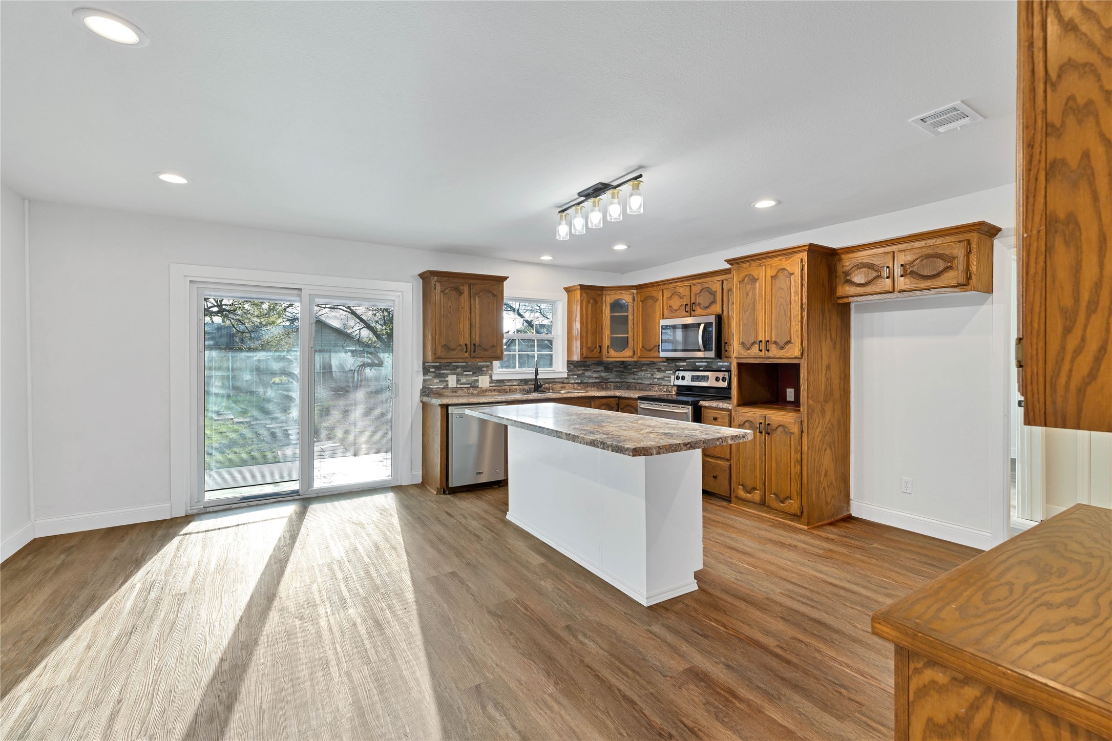 204 N 3rd Street Celeste TX 75423