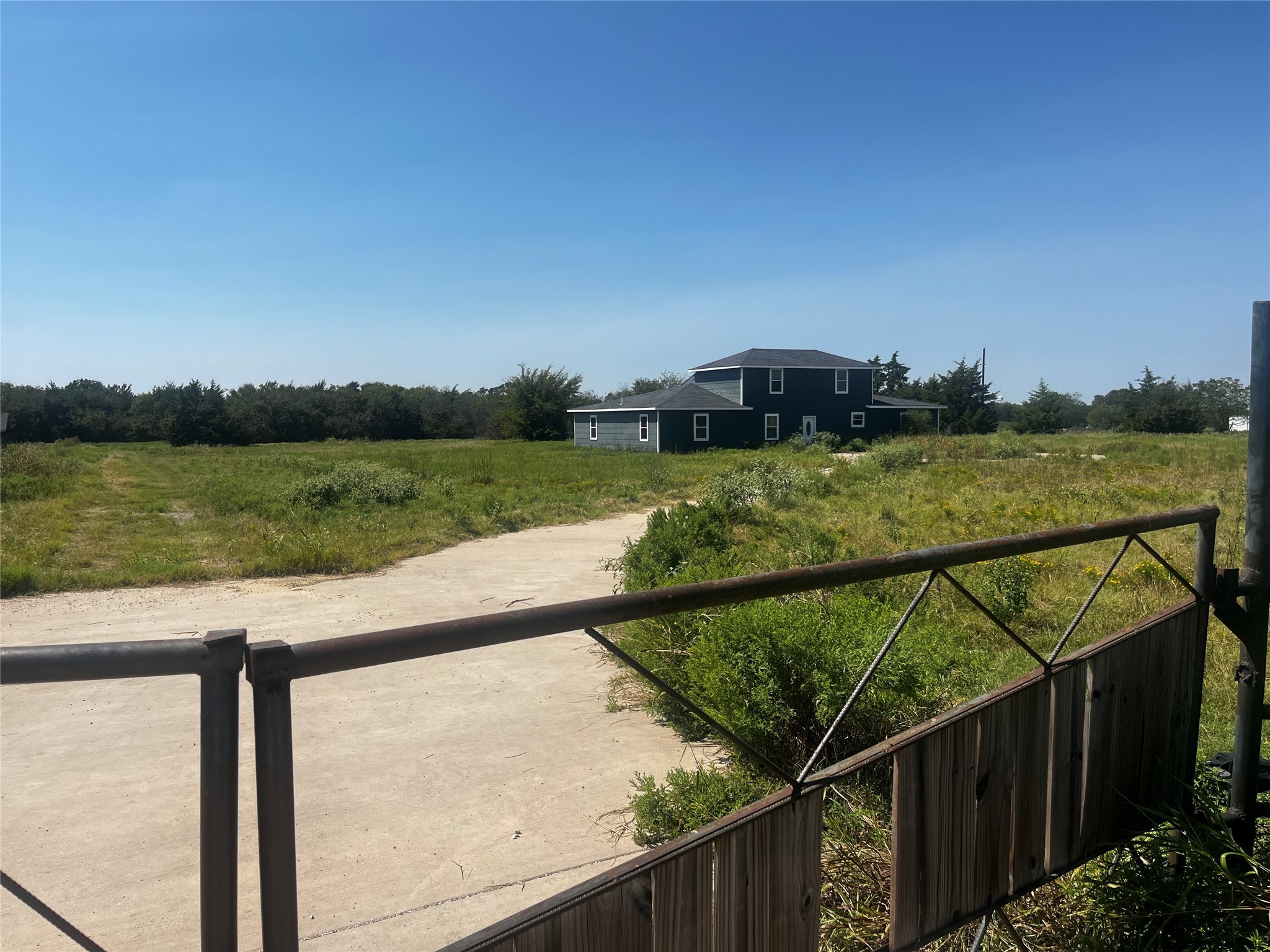 268 Farm Road 275 S Cumby TX 75433