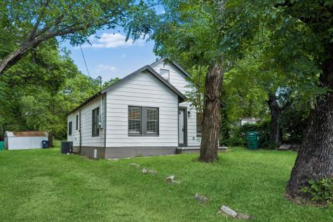 806 N Ruddell Street Denton TX 76209