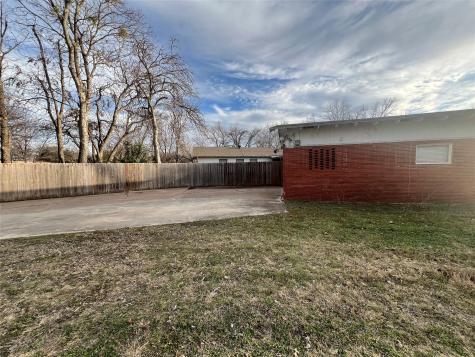 2100 11th Street Brownwood TX 76801