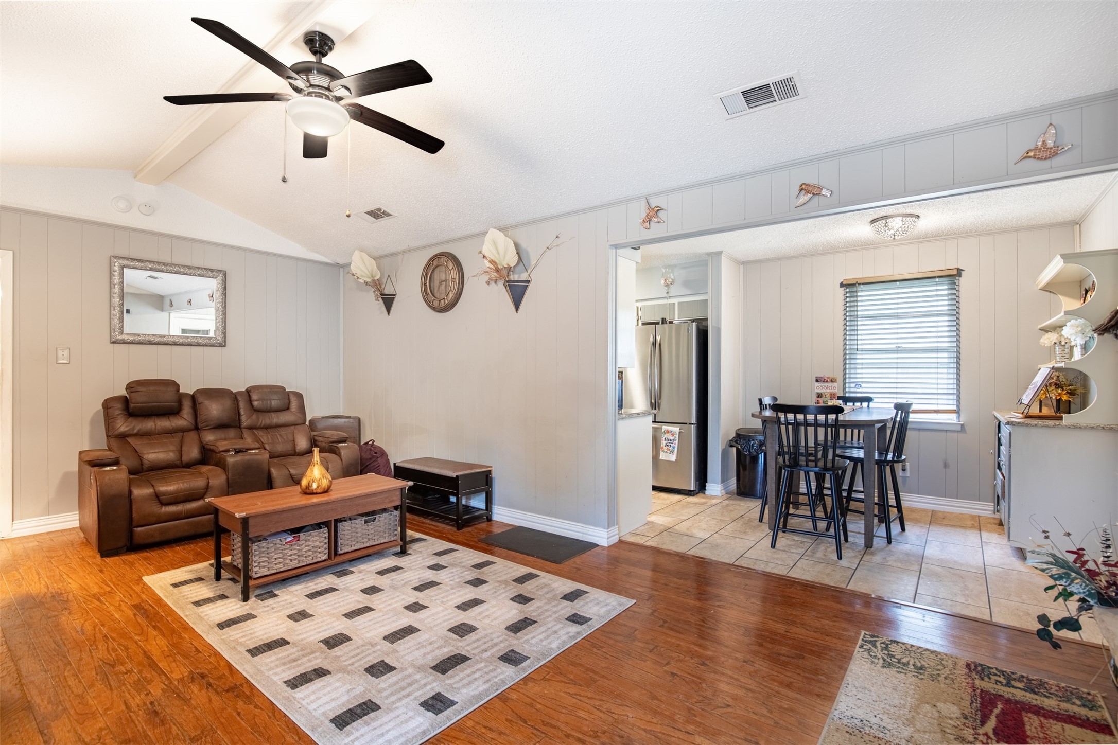 353 Brook Hollow Drive Desoto TX 75115