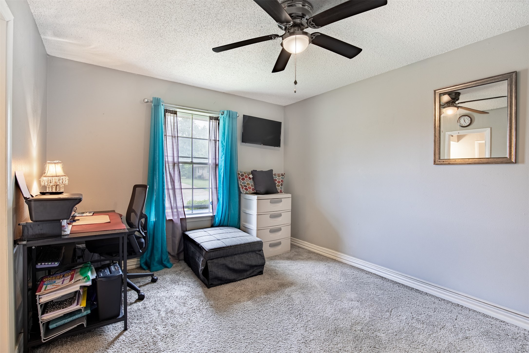 353 Brook Hollow Drive Desoto TX 75115