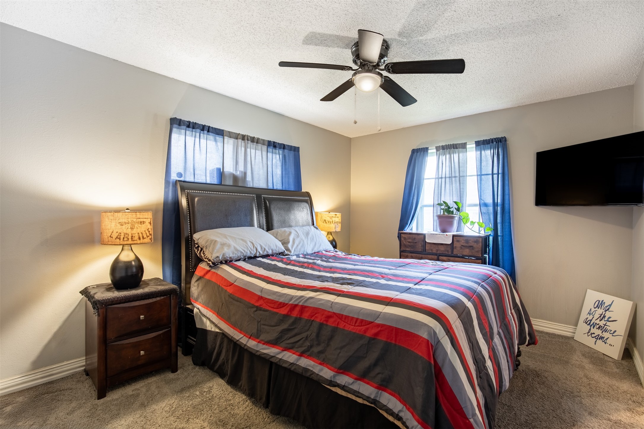 353 Brook Hollow Drive Desoto TX 75115