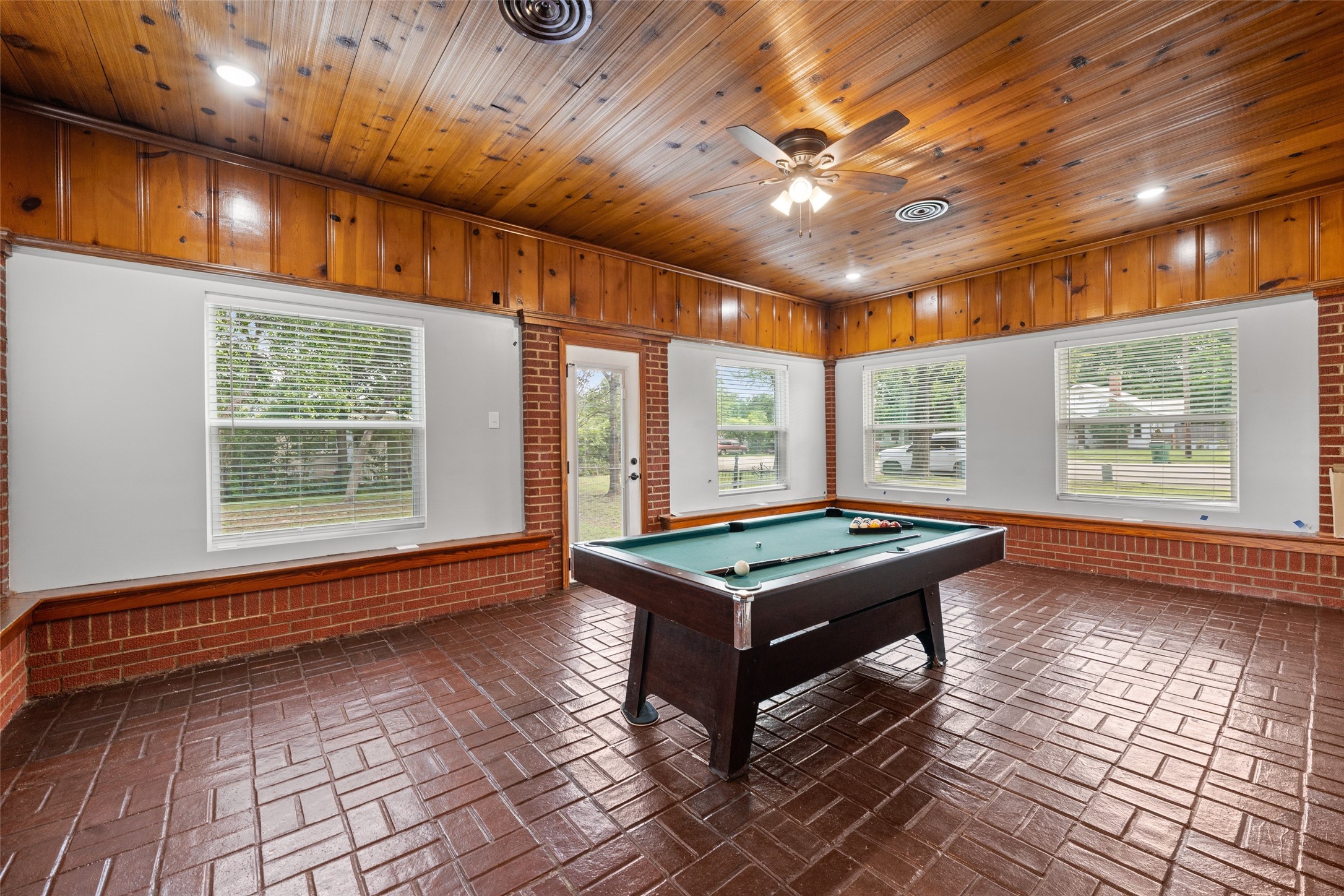 700 Jackson Mcgregor TX 76657