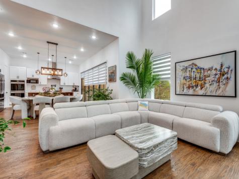 713 Wayne Street Dallas TX 75223