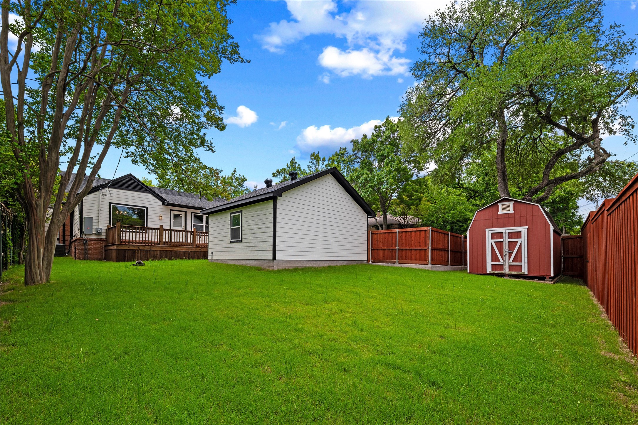 7003 Lindsley Avenue Dallas TX 75223