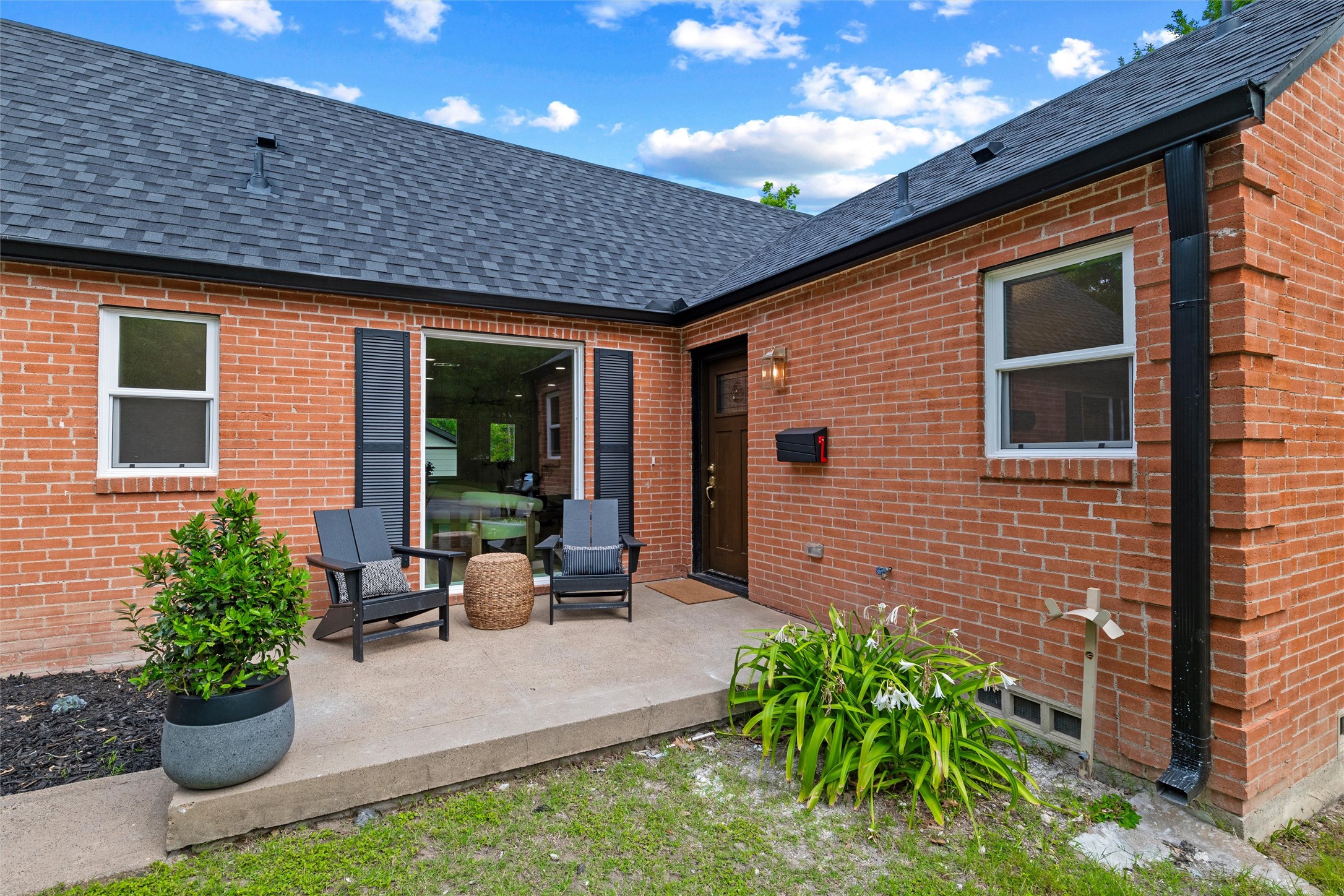 7003 Lindsley Avenue Dallas TX 75223