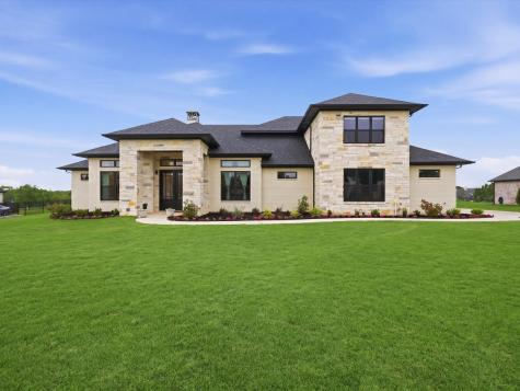 324 Charlie Joseph Drive Van Alstyne TX 75495