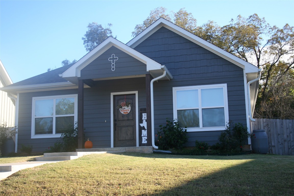 1220 W Elm Street Denison TX 75020