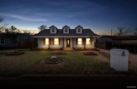 205 N Tyler Street Mcgregor TX 76657