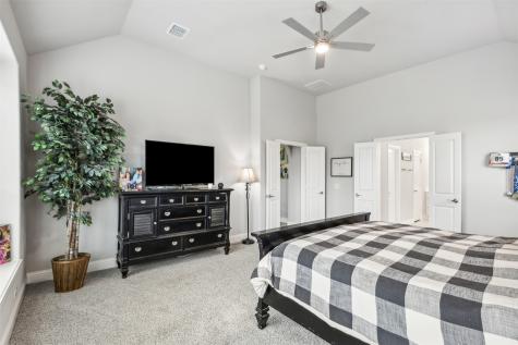 900 Superbloom Avenue Justin TX 76247