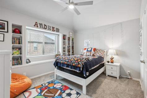 900 Superbloom Avenue Justin TX 76247
