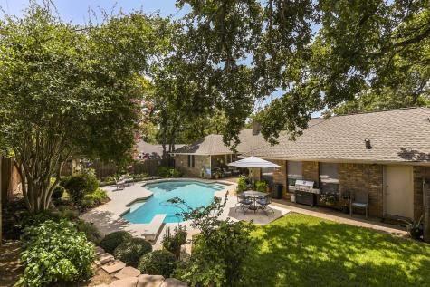 2711 Woodside Drive Arlington TX 76016
