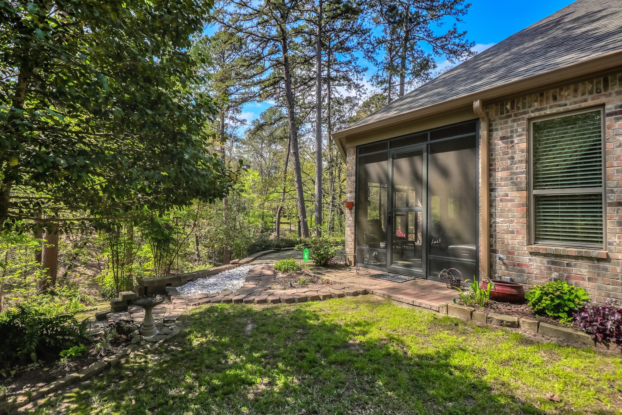 17325 County Road 134 Flint TX 75762