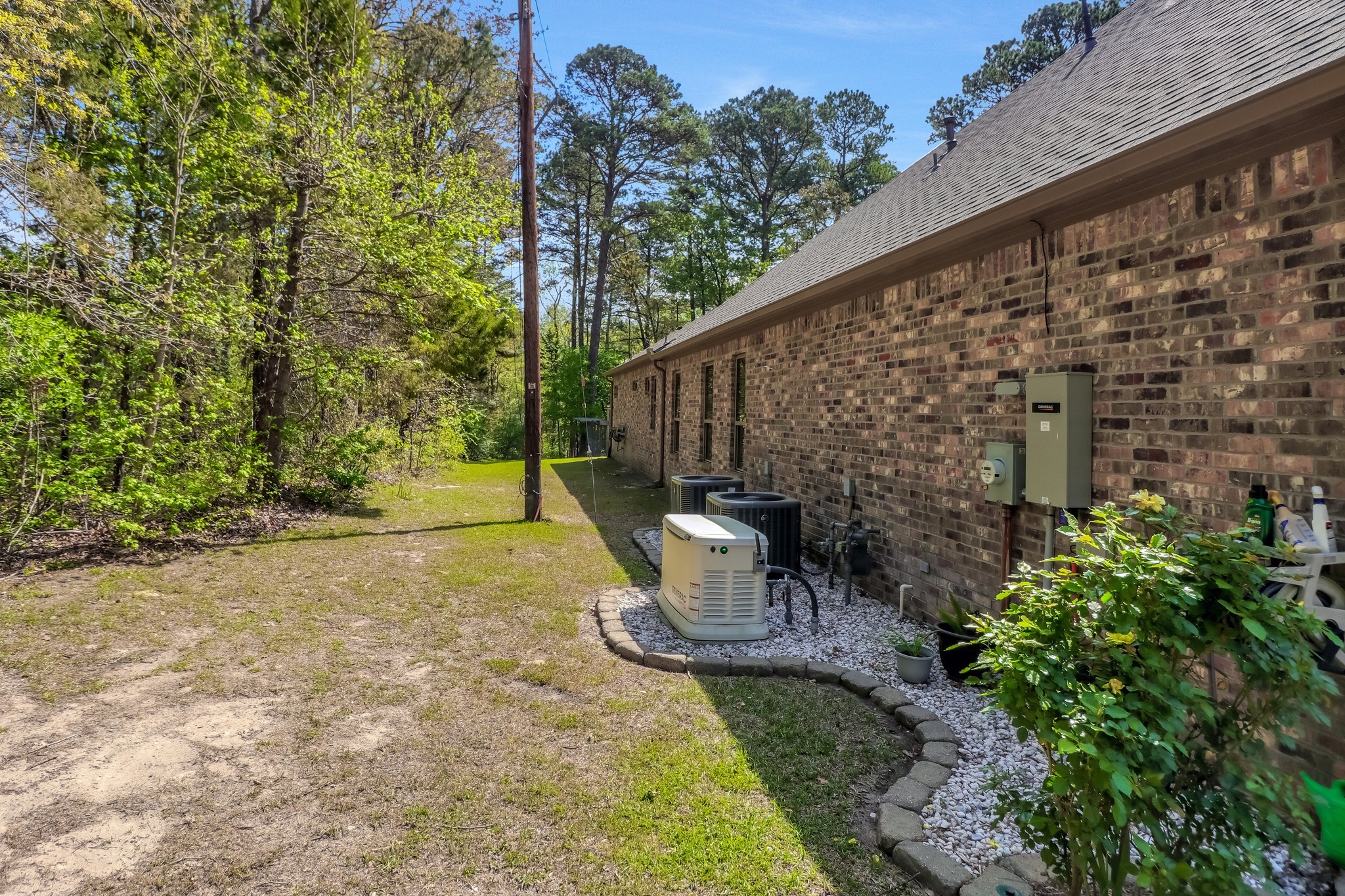 17325 County Road 134 Flint TX 75762