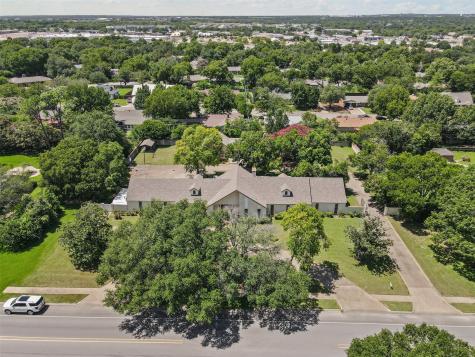 1204 W Westhill Drive Cleburne TX 76033