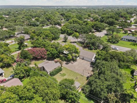 1204 W Westhill Drive Cleburne TX 76033