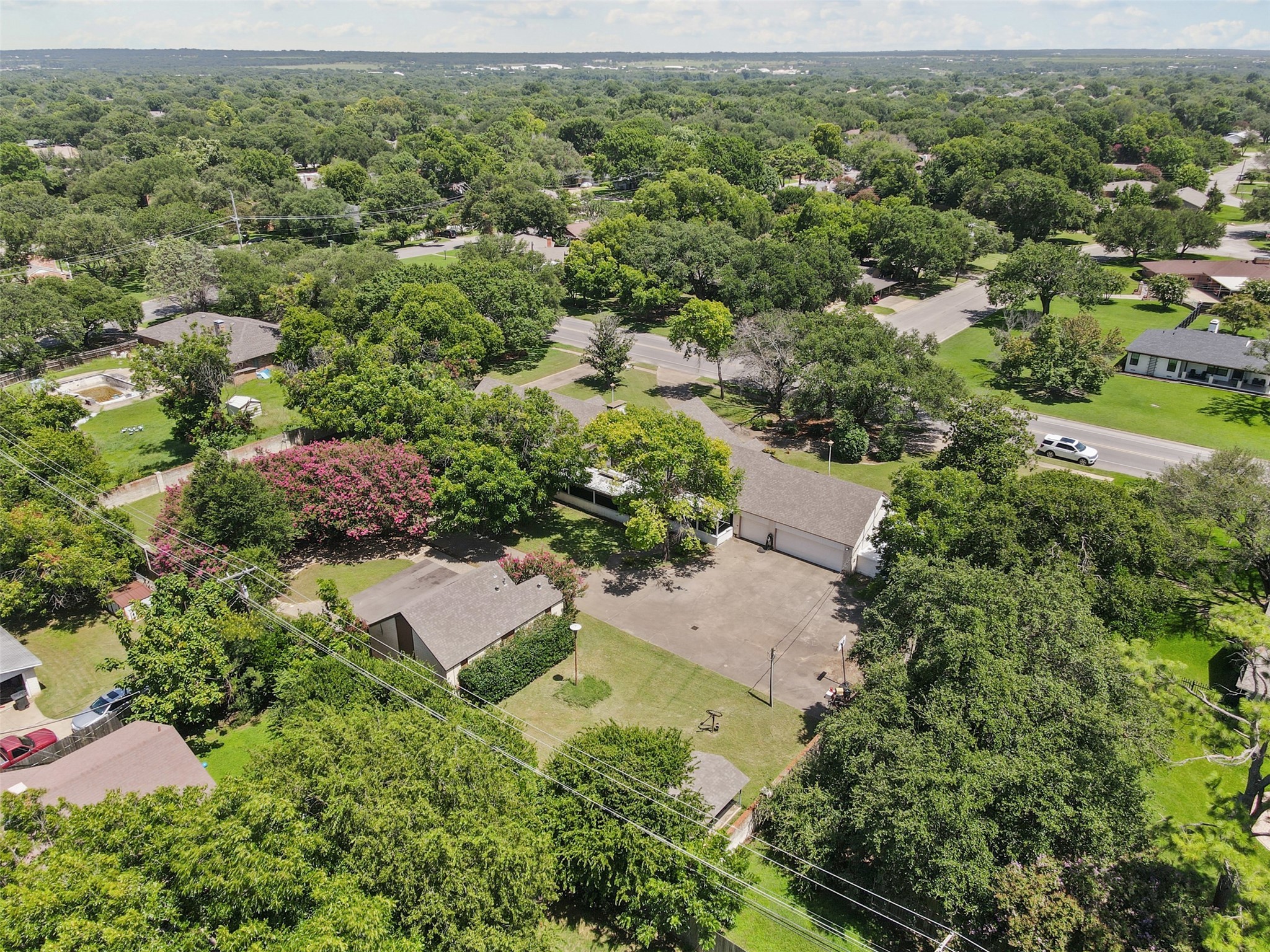 1204 W Westhill Drive Cleburne TX 76033