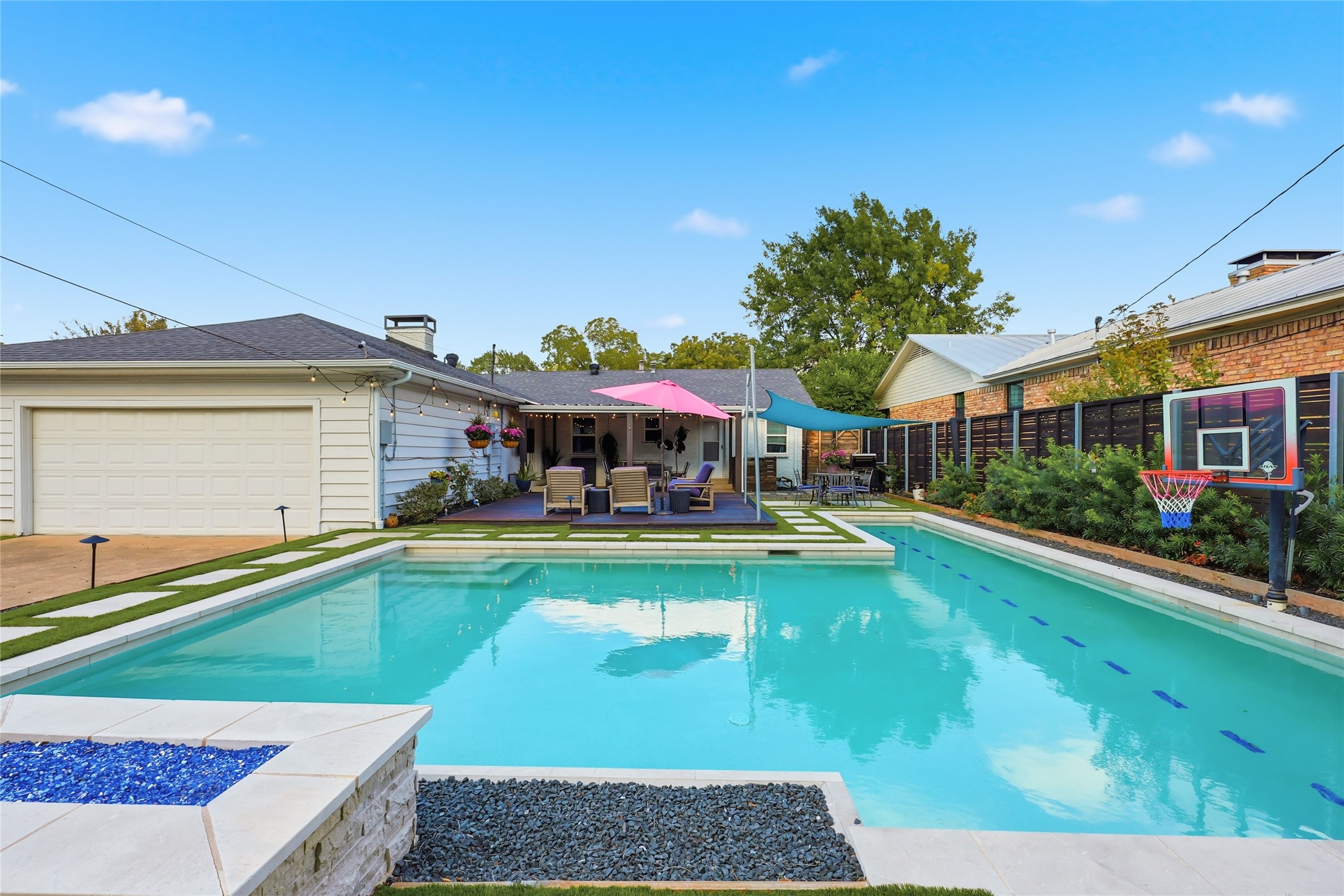 2549 Norsworthy Drive Dallas TX 75228