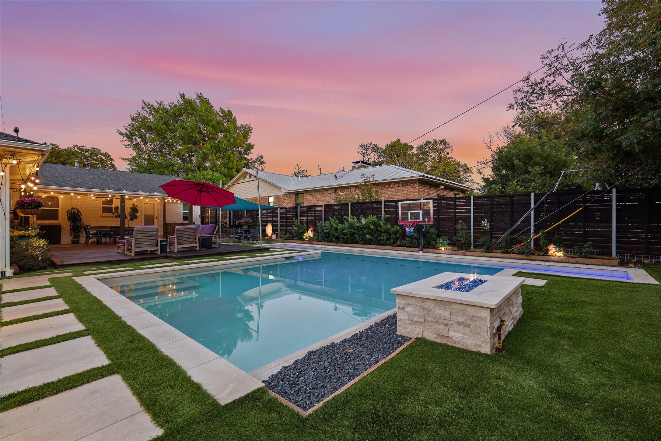 2549 Norsworthy Drive Dallas TX 75228