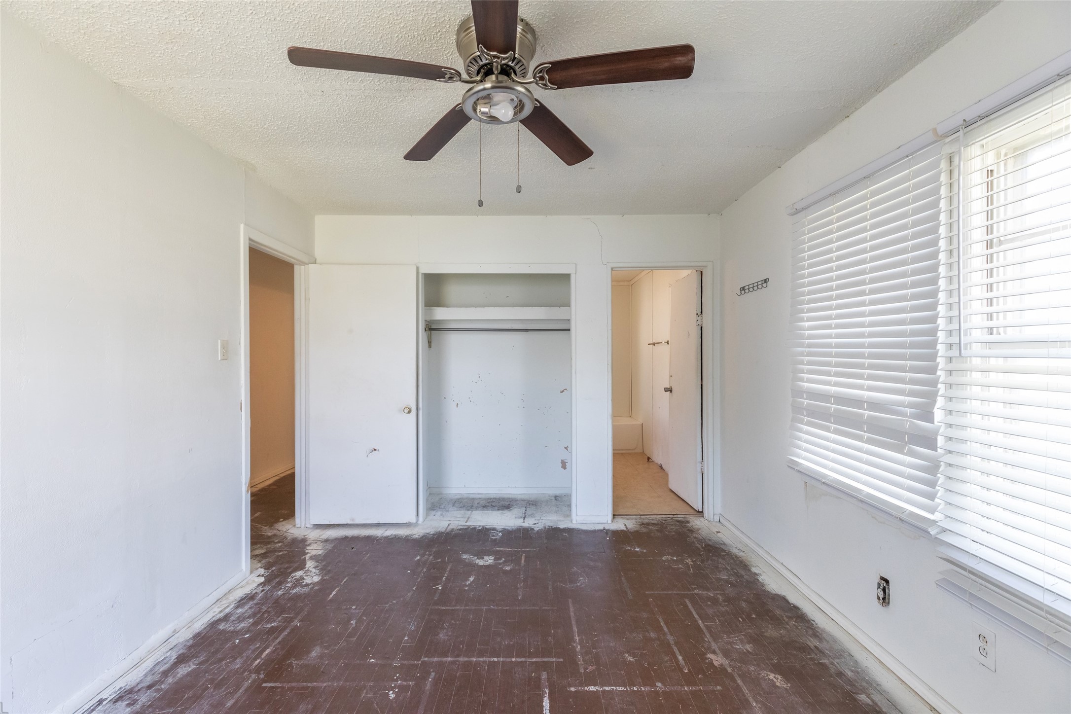 509 Scott Street Tye TX 79563