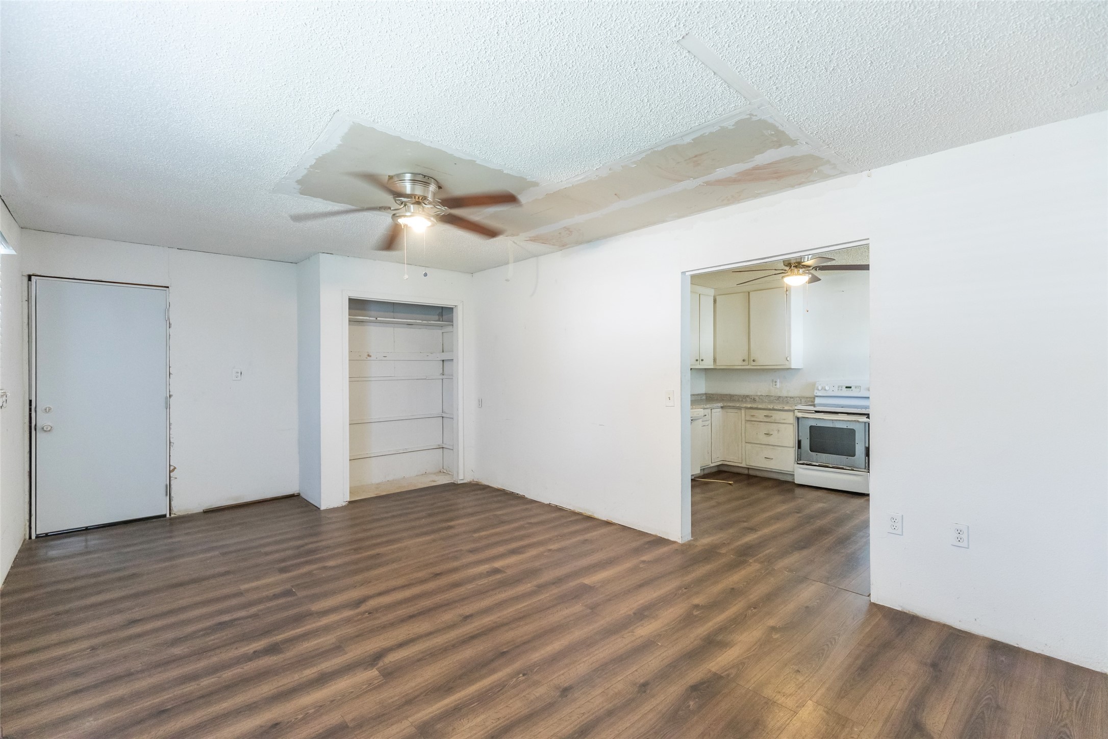 509 Scott Street Tye TX 79563