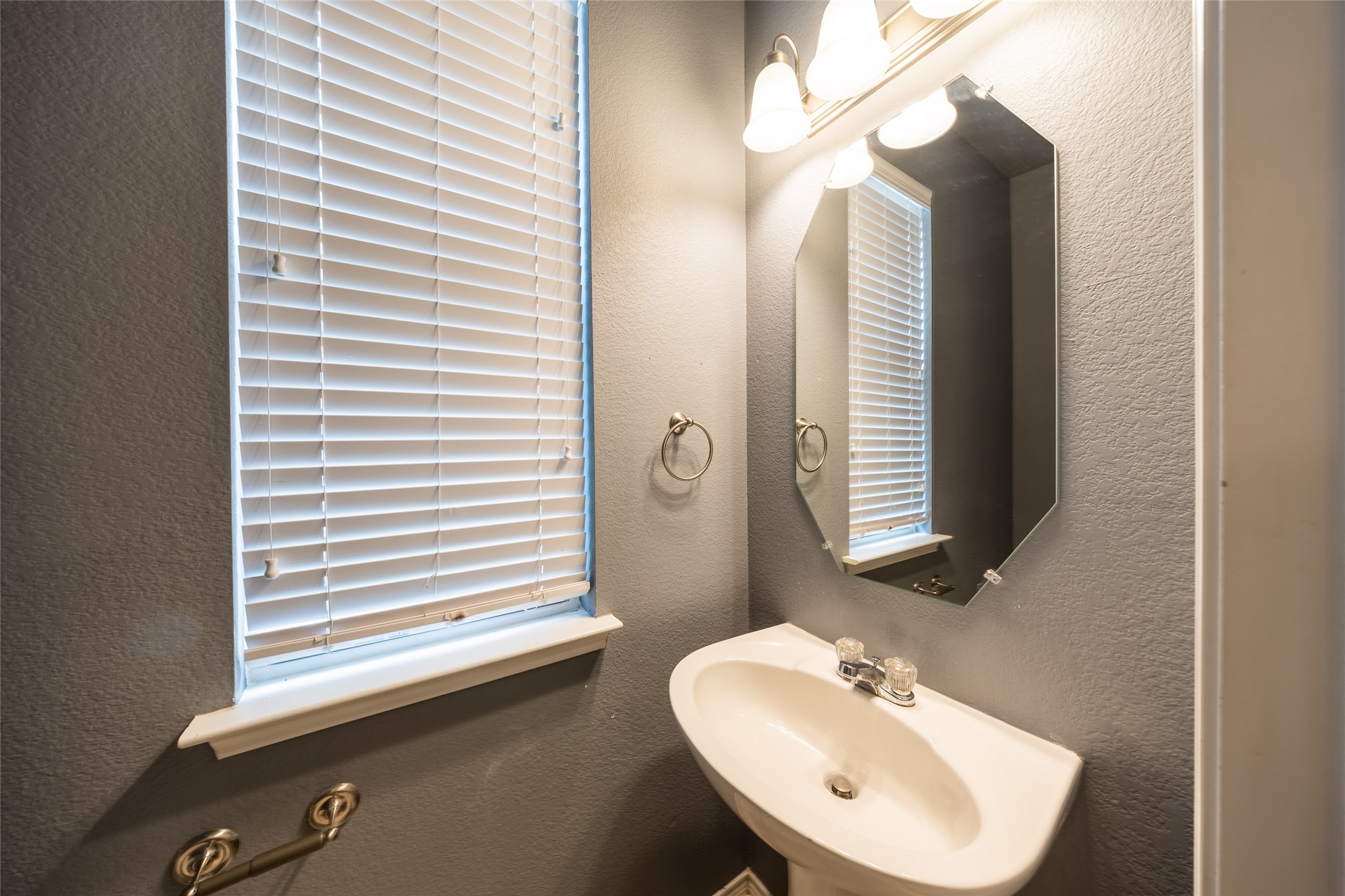 1613 Degnen Lane Providence Village TX 76227