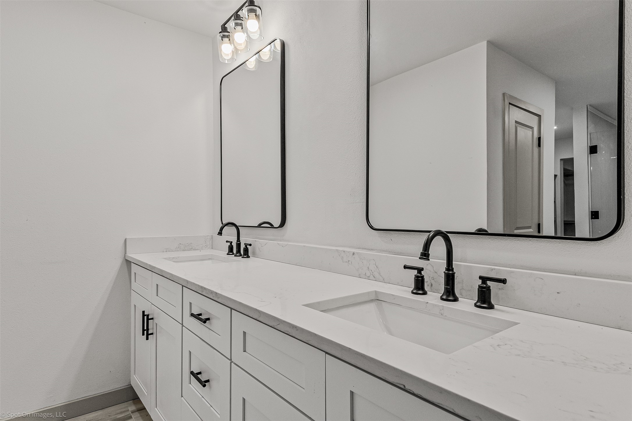 1301 Pecan Valley Drive Garland TX 75043