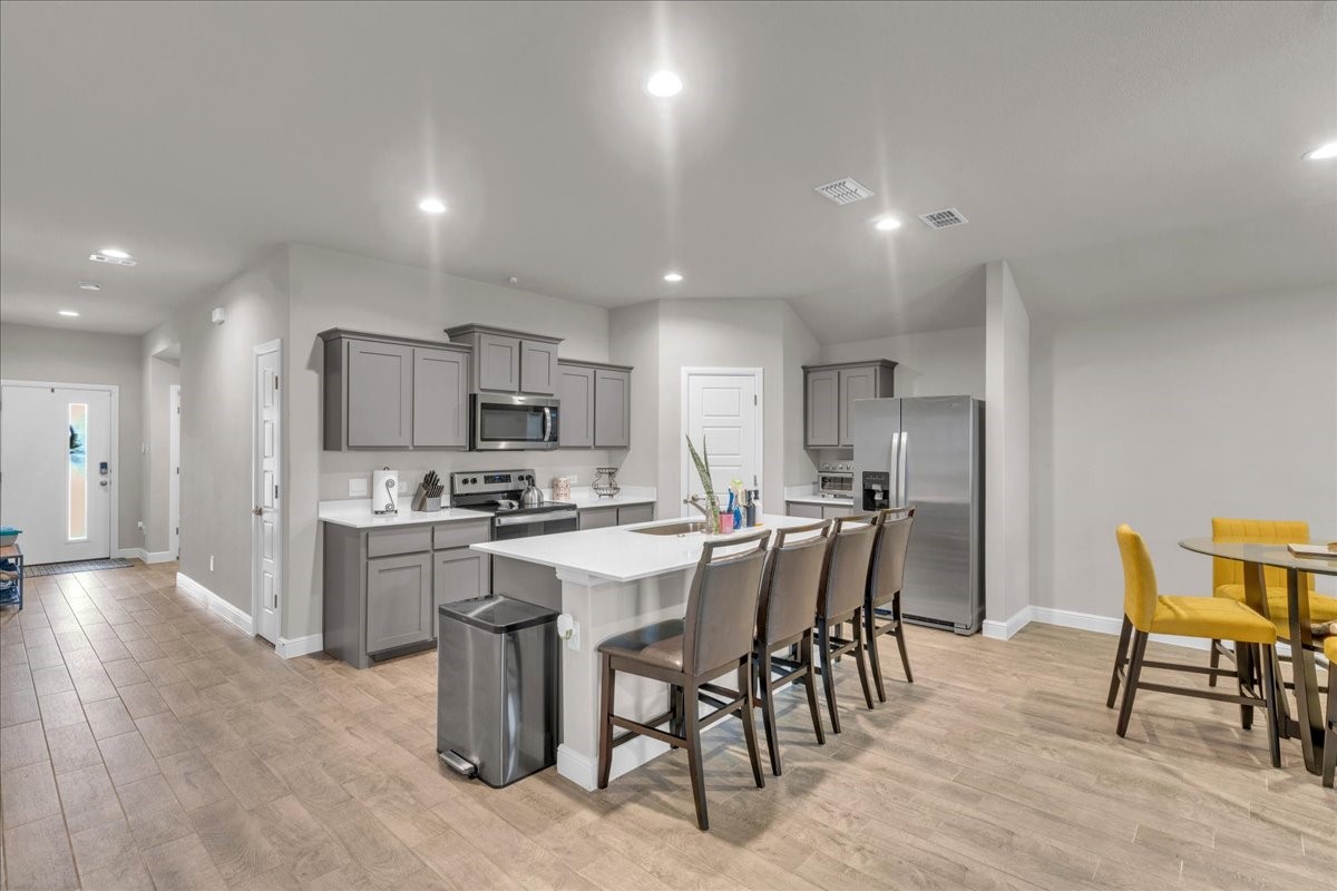 732 Trinity Park Trail Alvarado TX 76009