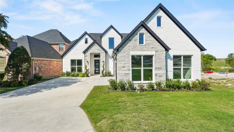 1832 Masters Drive Desoto TX 75115