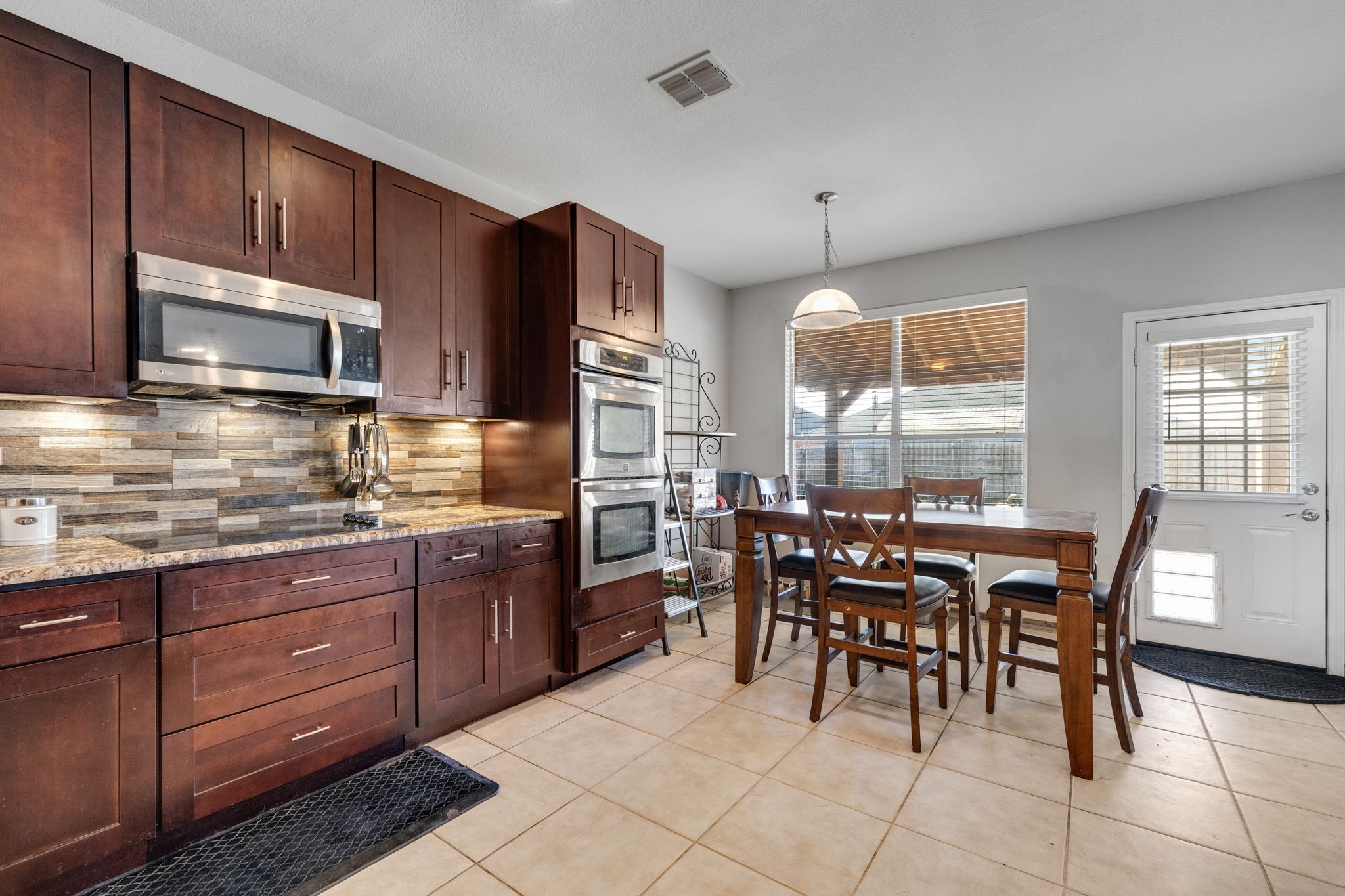 4029 Bridge Water Road Heartland TX 75126