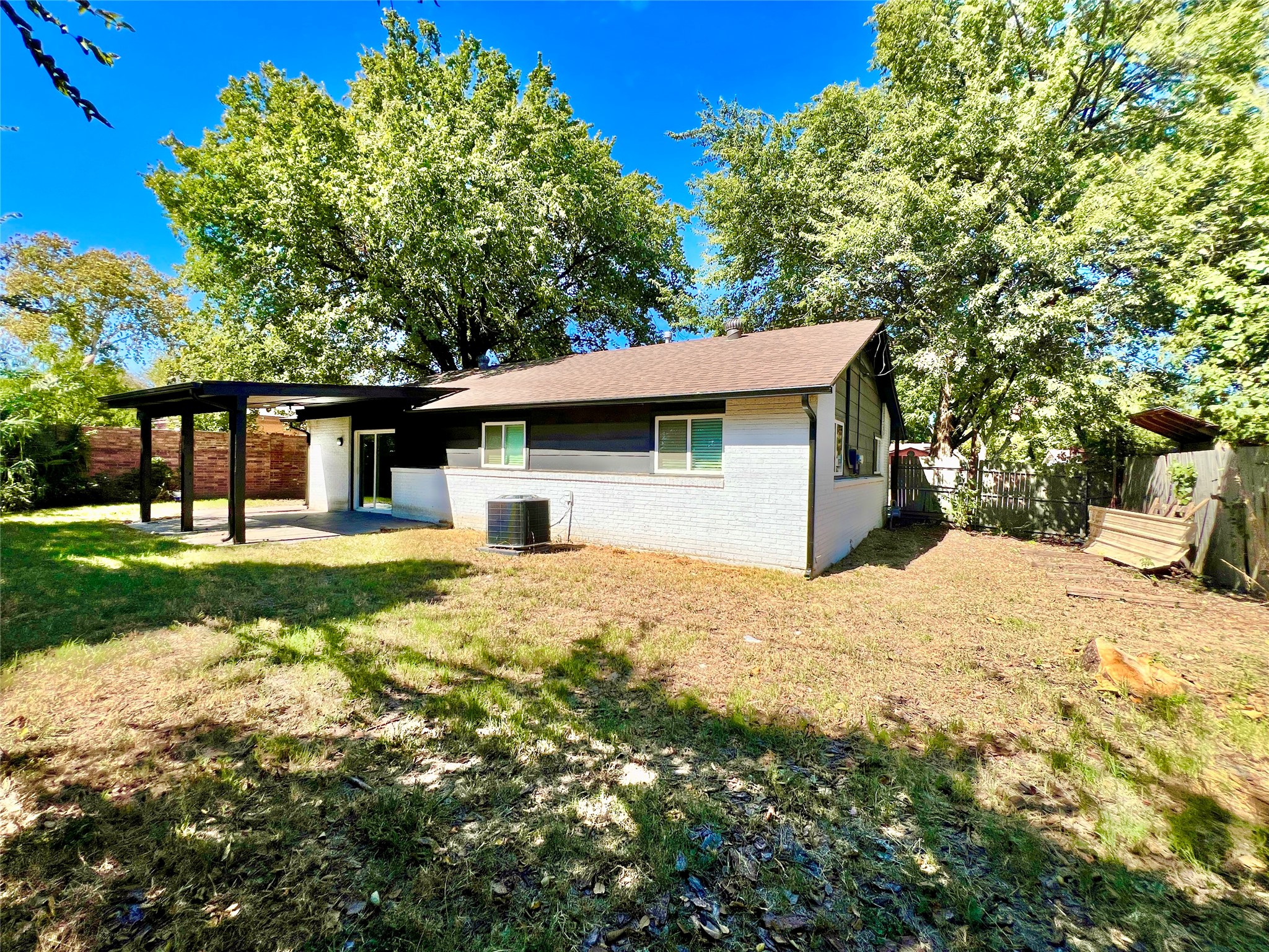 5008 Queen Ann Drive Forest Hill TX 76119