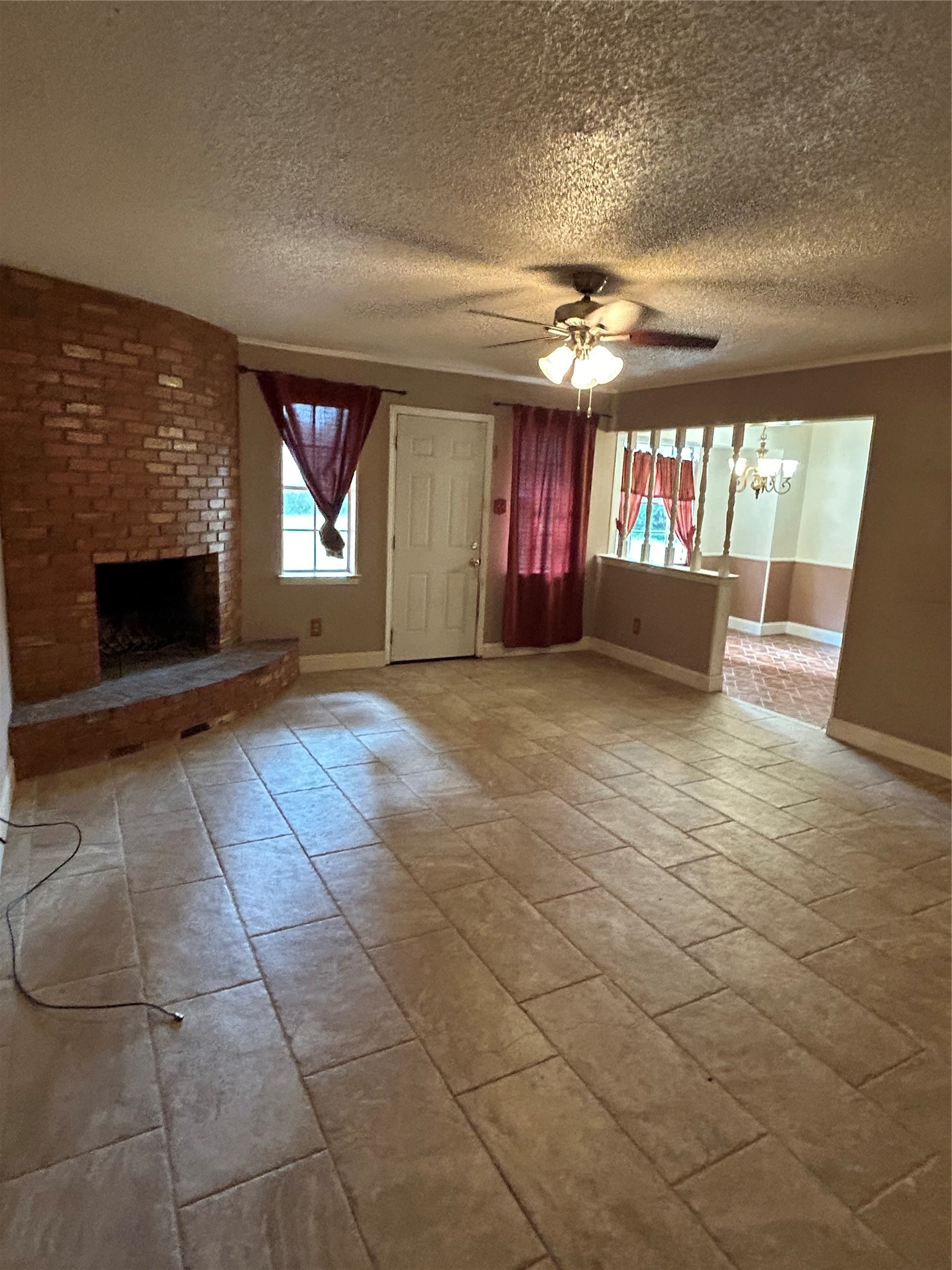 1815 Lakemont Drive Arlington TX 76013