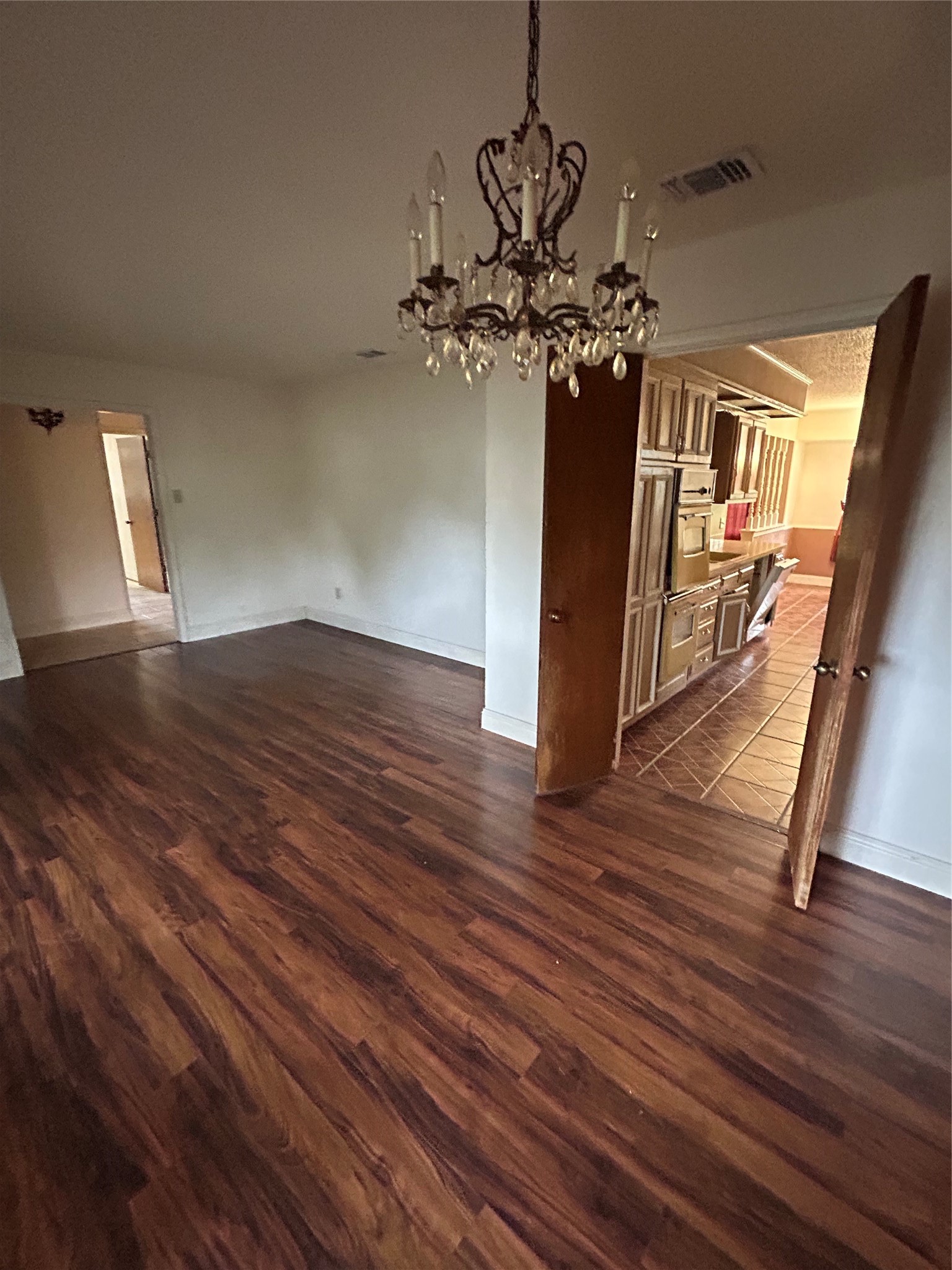 1815 Lakemont Drive Arlington TX 76013