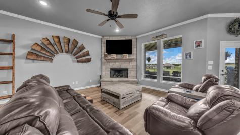 677 County Road 3341 Paradise TX 76073
