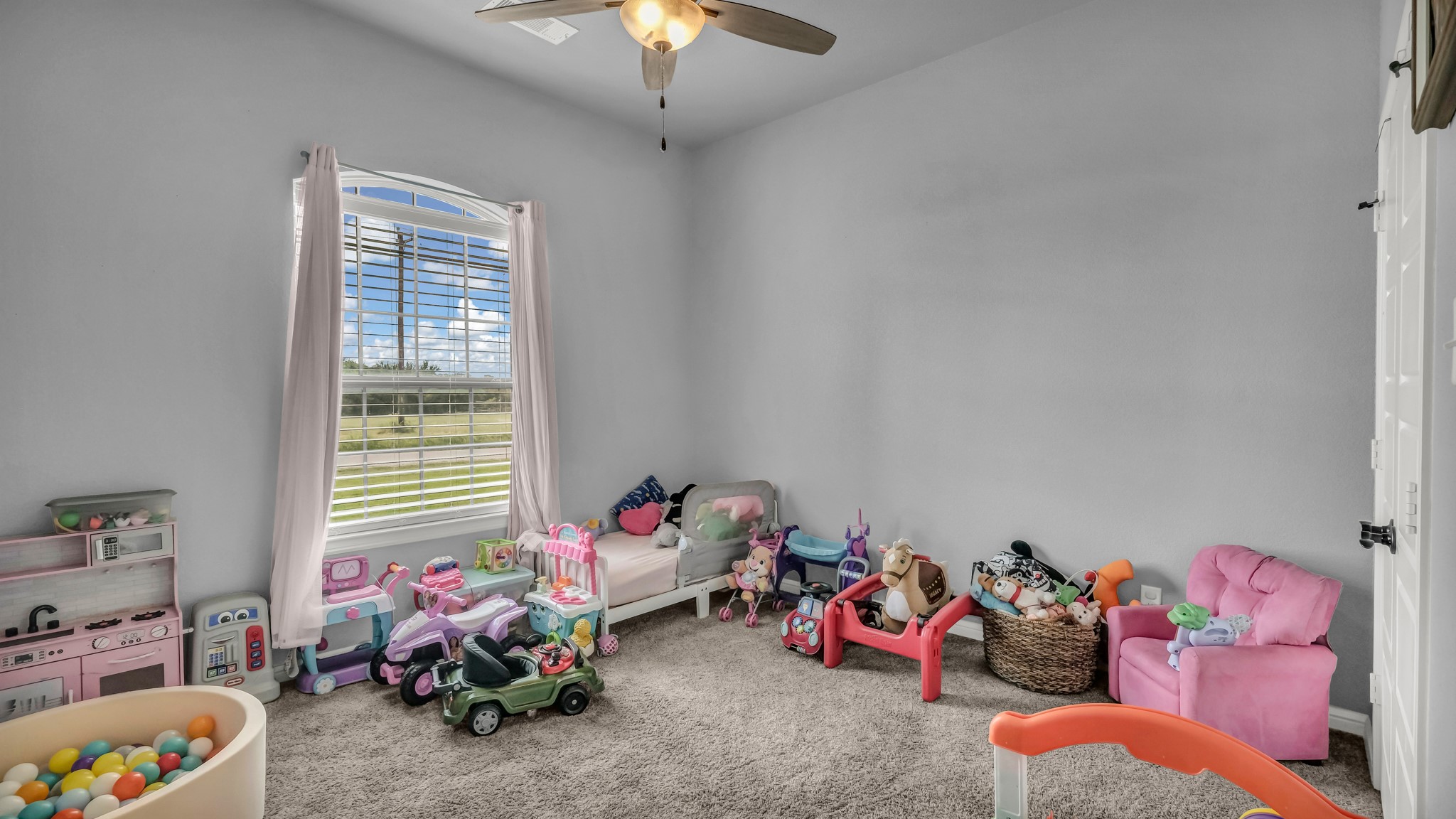 677 County Road 3341 Paradise TX 76073