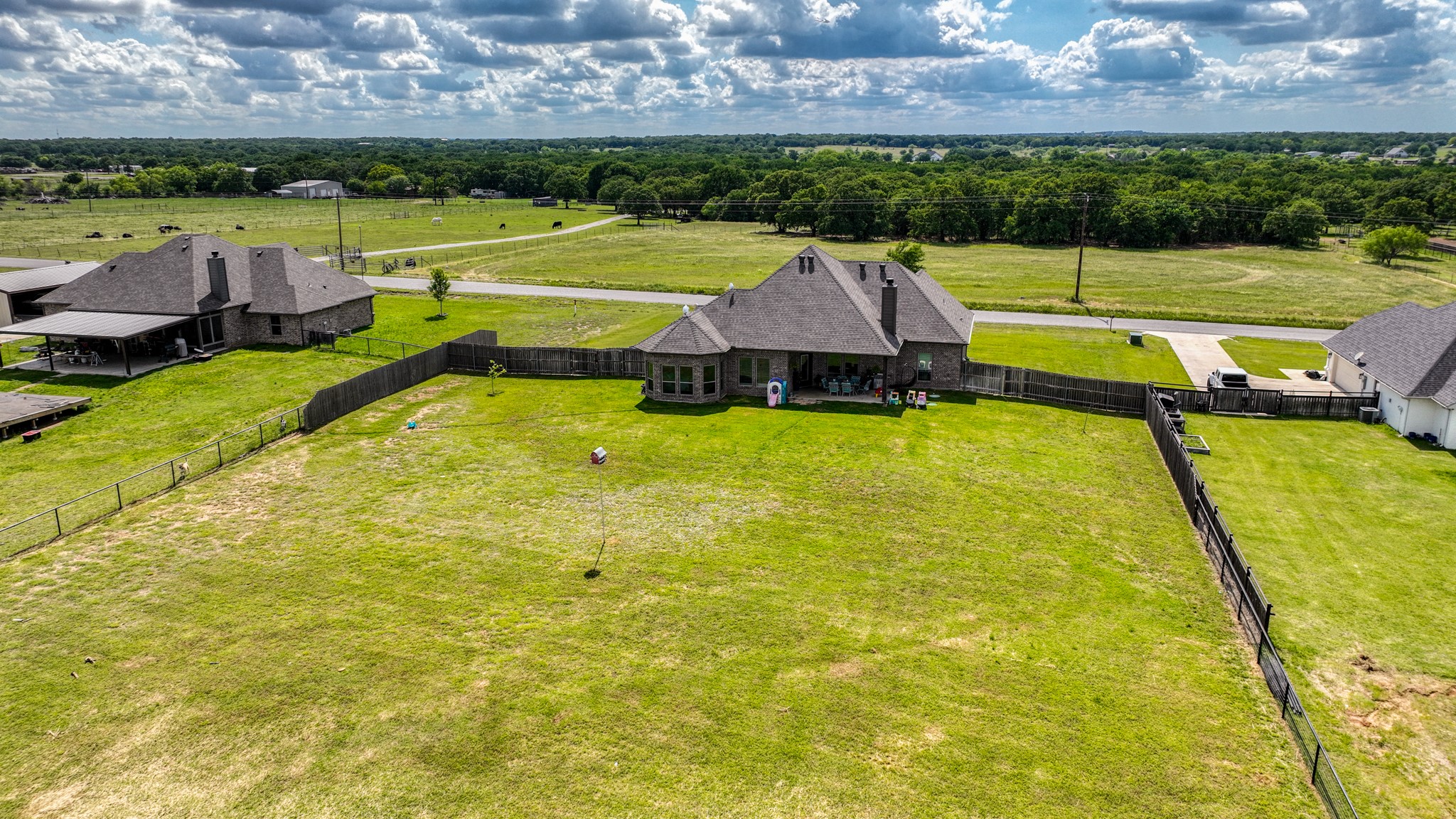 677 County Road 3341 Paradise TX 76073
