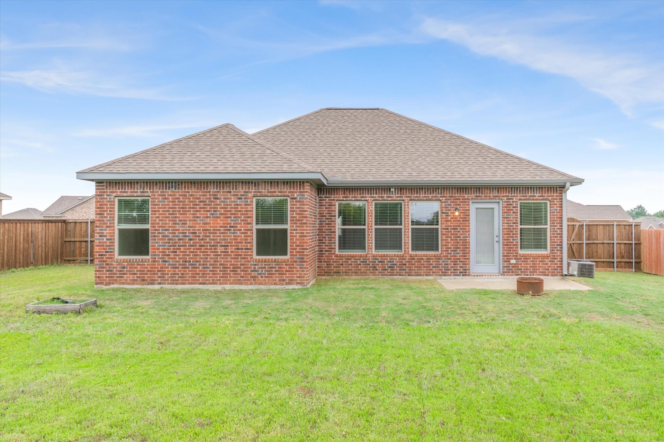 2422 Abigail Lane Mabank TX 75147