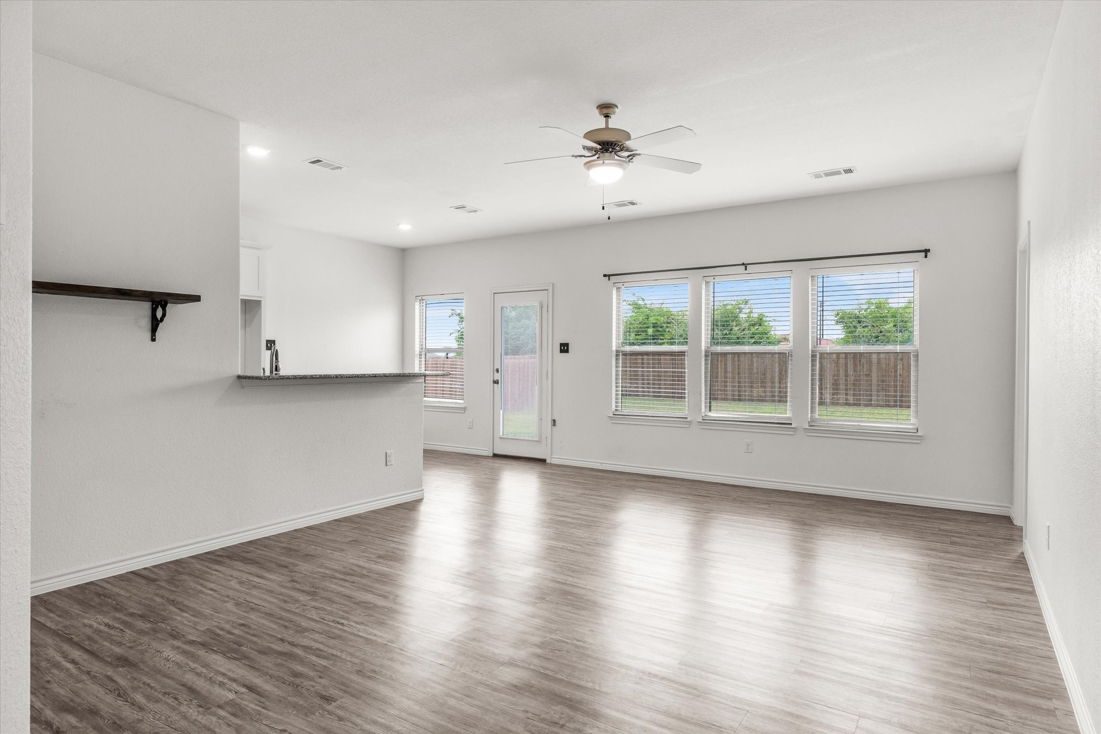 2422 Abigail Lane Mabank TX 75147