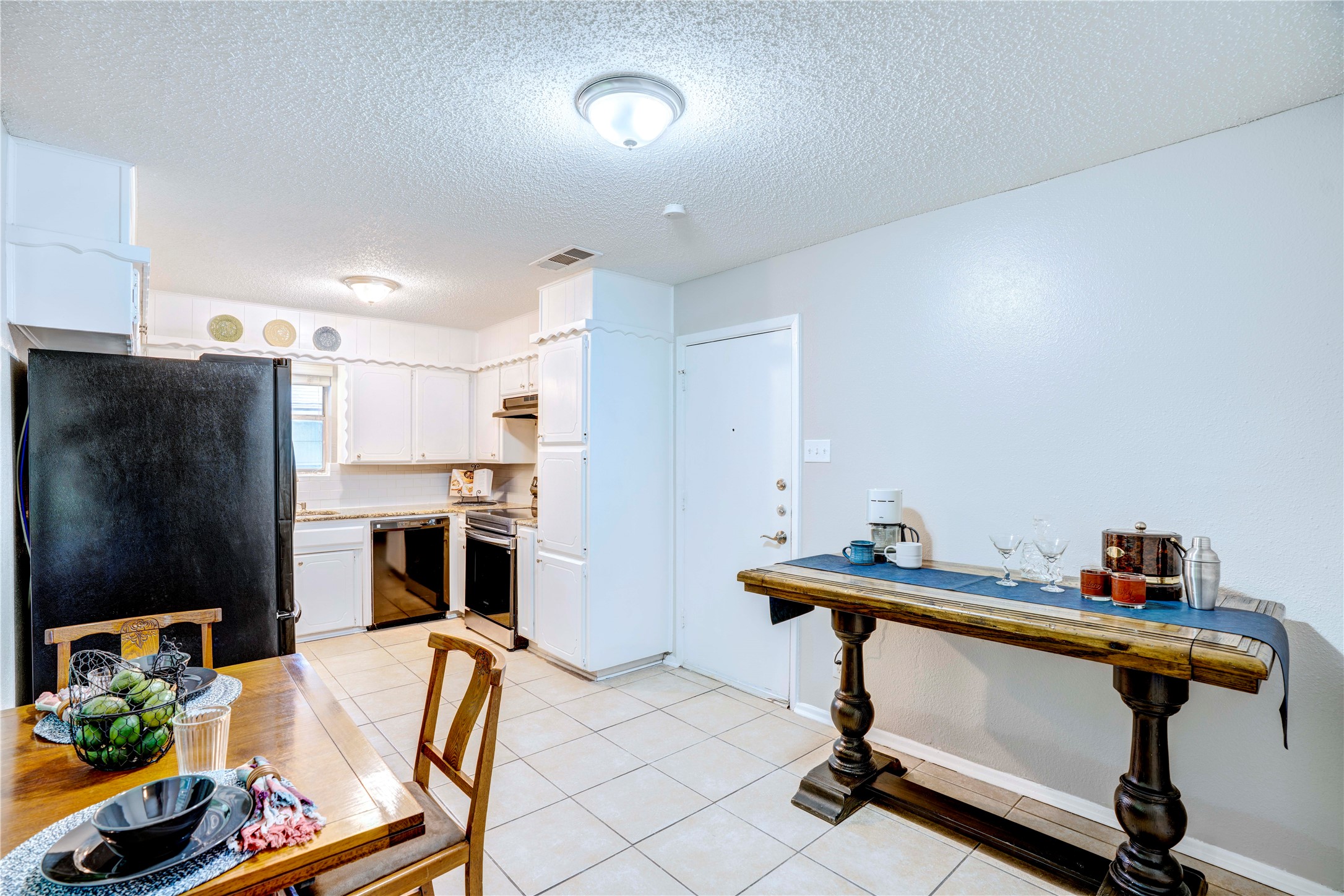 6028 Ridgecrest Drive Watauga TX 76148