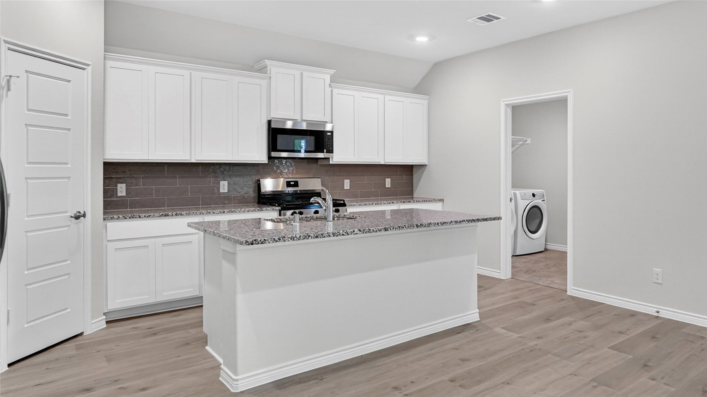 7062 Bison Creek Lane Garland TX 75043