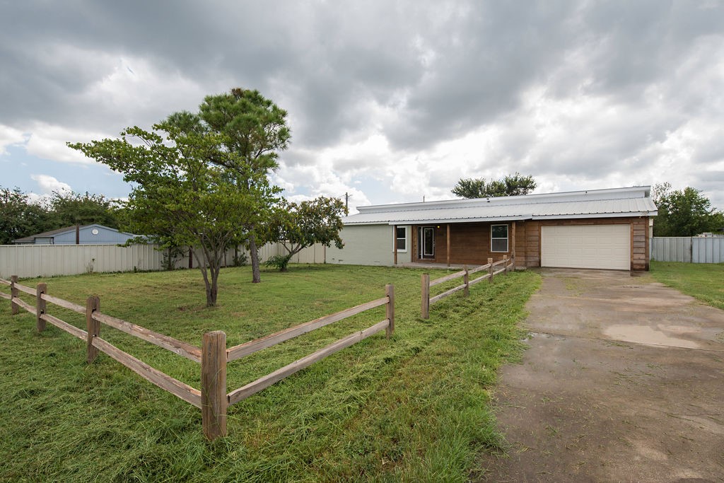 2301 Mitchell Bend Highway Granbury TX 76048