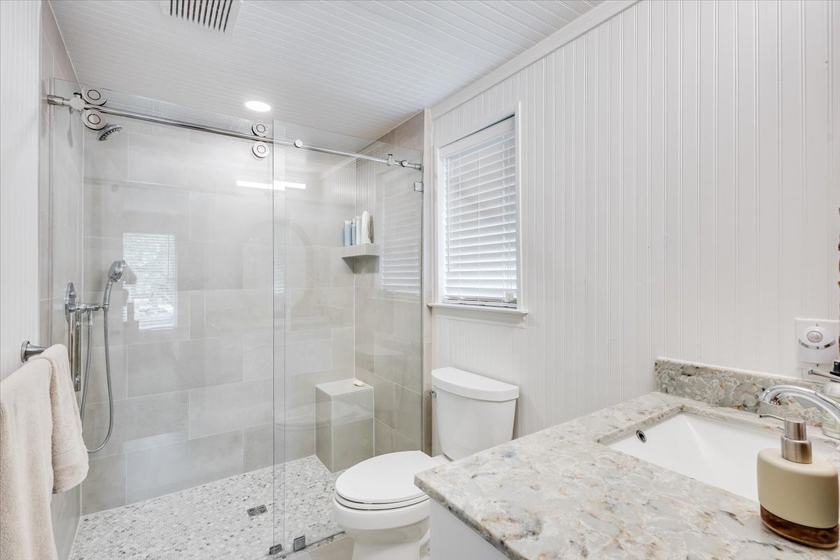 325 Beachside Drive Trinidad TX 75163